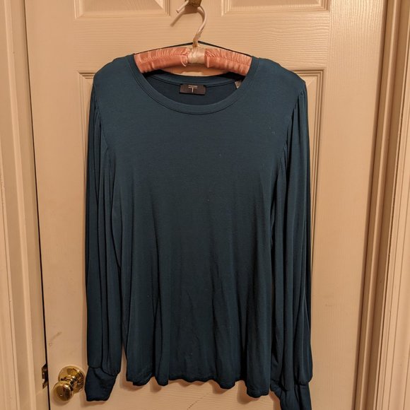 Tahari Tops - 🎄 Closing closet on Dec 5, 2023 EUC